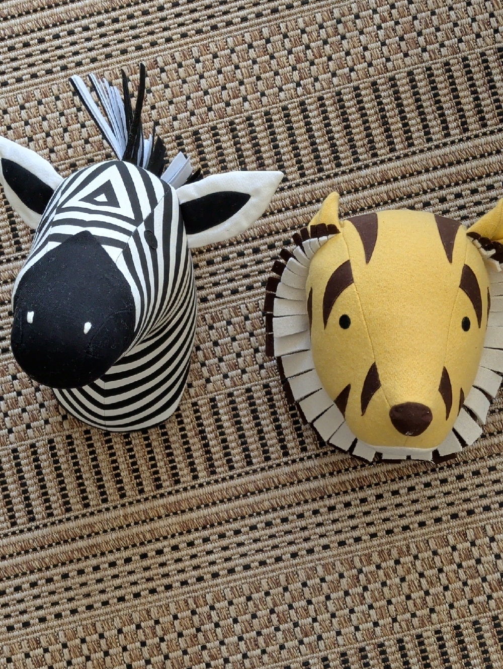 Zebra & Lion Plush Wall Animal Set - Black/White and Yellow/Brown